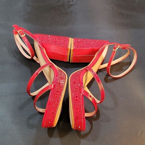 BRAND NEW FOREVER SEQUIM EMBROIDERY OPEN TOE BLOCK HEEL SANDAL - Picture 7 of 15